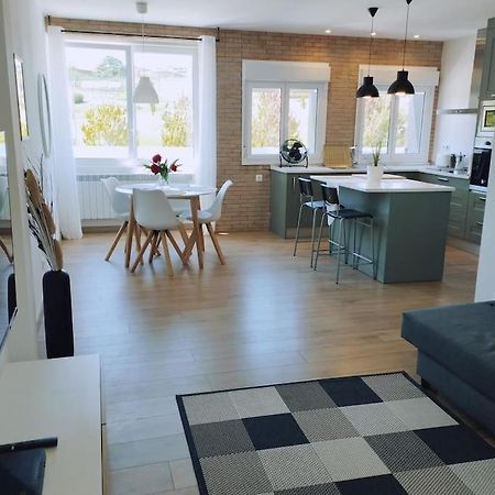 Precioso Apartamento En Pamplona Junto Al Centro Zewnętrze zdjęcie
